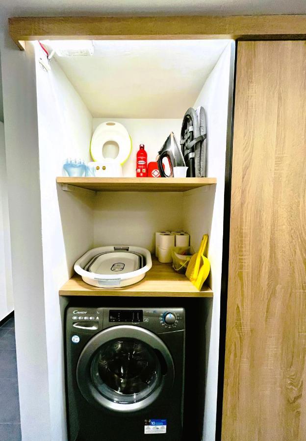 Athena Blue Lux Apartments 2Br 2Ba With City Skyline View, Near Kolonaki 아테네 외부 사진