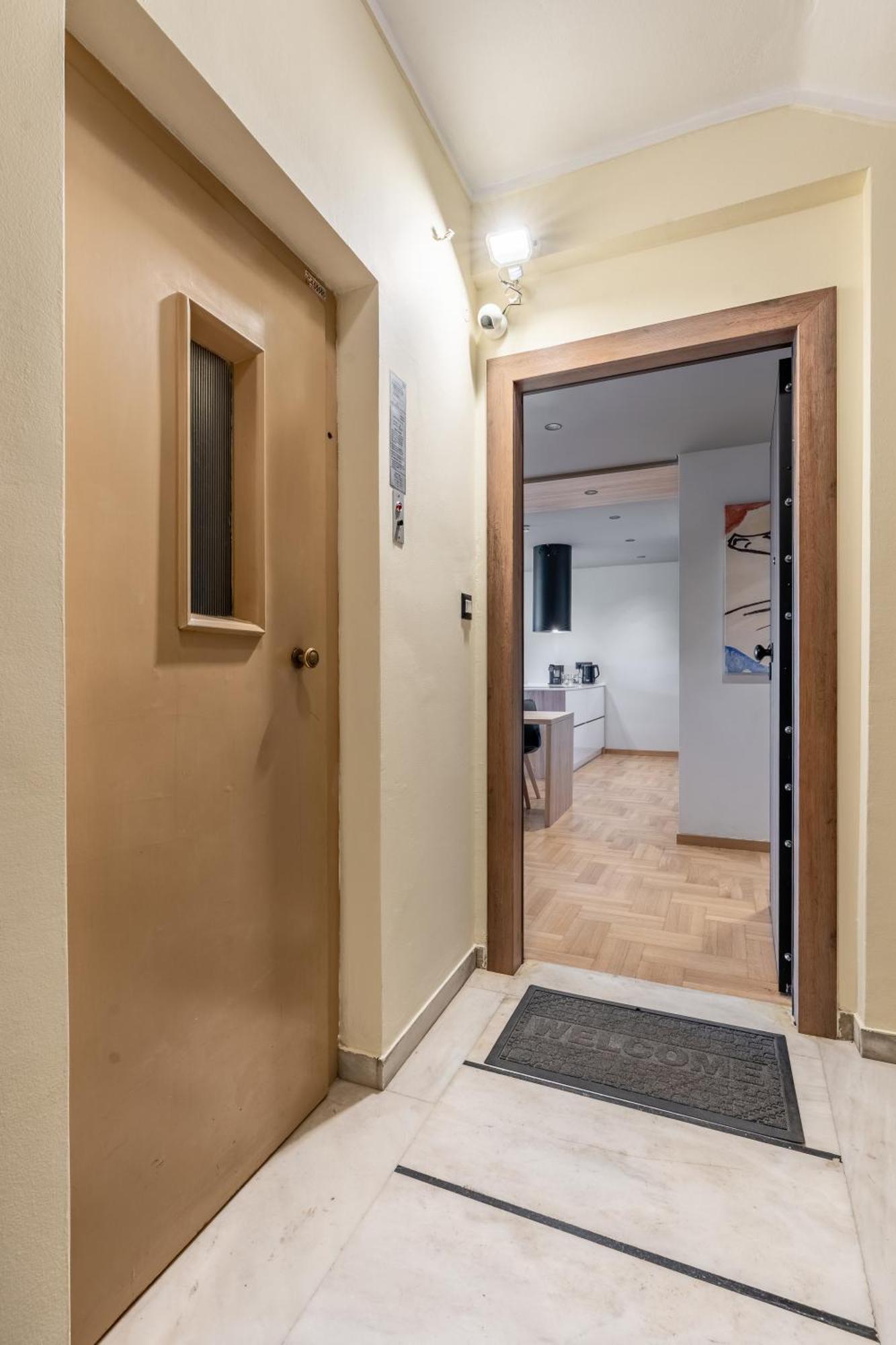 Athena Blue Lux Apartments 2Br 2Ba With City Skyline View, Near Kolonaki 아테네 외부 사진