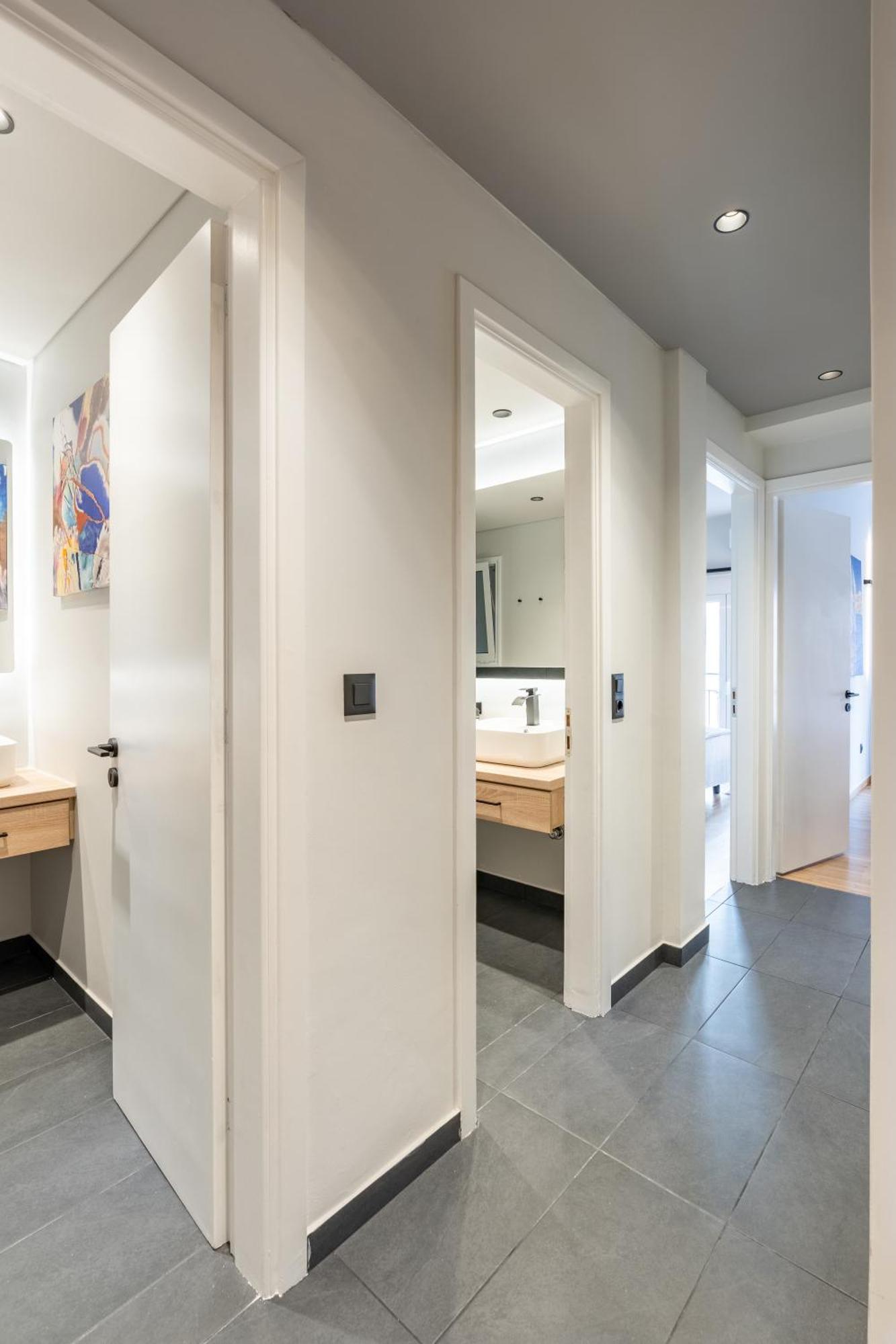 Athena Blue Lux Apartments 2Br 2Ba With City Skyline View, Near Kolonaki 아테네 외부 사진