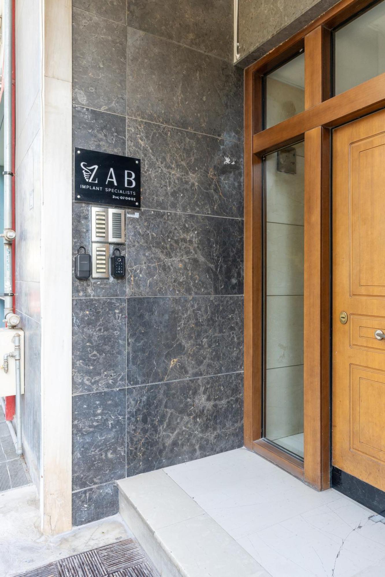 Athena Blue Lux Apartments 2Br 2Ba With City Skyline View, Near Kolonaki 아테네 외부 사진